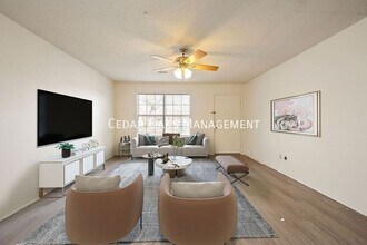 5908 Sara St in Fayetteville, AR - Building Photo - Building Photo