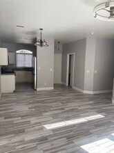 263 S Summer Meadow St in Henderson, NV - Building Photo - Building Photo