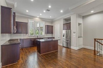 643 S Cesar Chavez Blvd in Dallas, TX - Building Photo - Building Photo