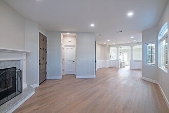 105 S Ditmar St in Oceanside, CA - Building Photo - Building Photo