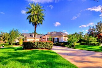 3668 Windmoor Dr in Jacksonville, FL - Building Photo - Building Photo