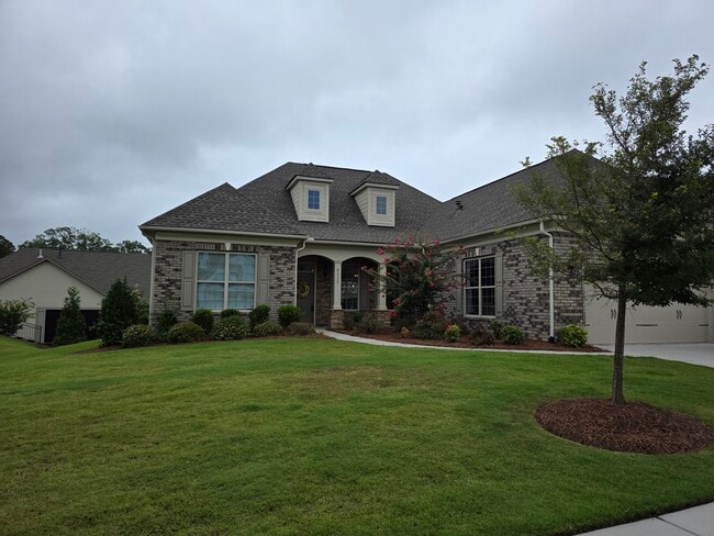 82120 Standing Oak Dr