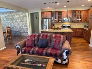 6231 E Mark Way, Unit #10 in Cave Creek, AZ - Foto de edificio - Building Photo