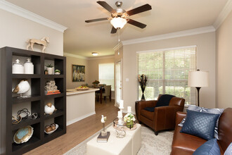 Chappell Creek Village in Temple, TX - Building Photo - Interior Photo