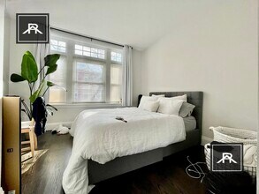 5 Strathmore Rd in Brookline, MA - Building Photo - Building Photo