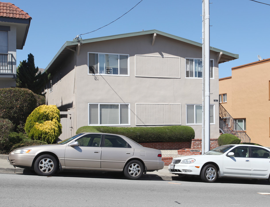 404 Miller Ave in South San Francisco, CA - Foto de edificio