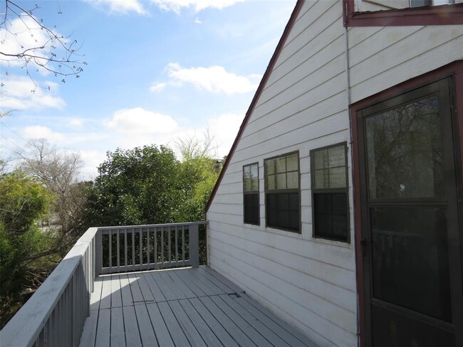2130 Fenwood St in Kemah, TX - Building Photo - Building Photo