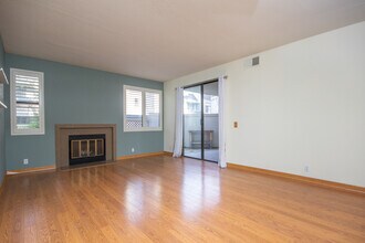 2218 River Run Dr, Unit 99 in San Diego, CA - Foto de edificio - Building Photo