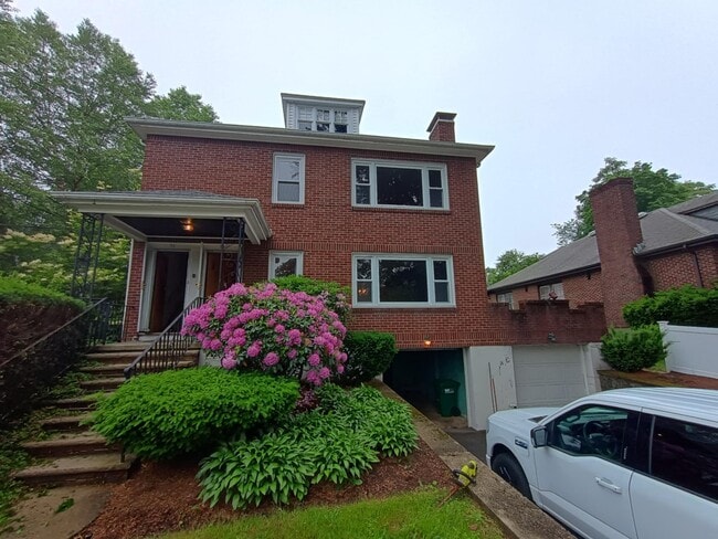 75 Forest St