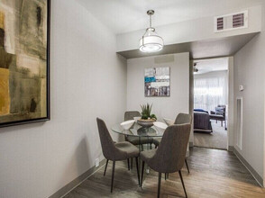 Ridley Apartments in Houston, TX - Building Photo - Building Photo