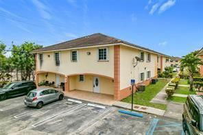 6757 NW 182nd St in Hialeah, FL - Building Photo