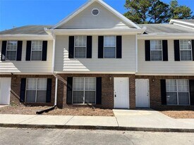 326 Leafmore Rd SW in Rome, GA - Building Photo