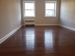 43 Branch Brook Pl-Unit -1F in Newark, NJ - Building Photo - Building Photo