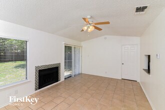 9419 Valley Rock in San Antonio, TX - Building Photo - Building Photo