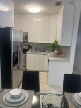 299 SW 7th St in Boca Raton, FL - Building Photo - Building Photo