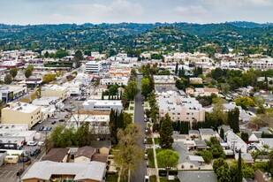 4524 Vista Del Monte Ave in Sherman Oaks, CA - Building Photo