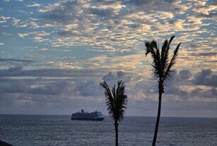 1367 Kakae Pl in Wailuku, HI - Building Photo