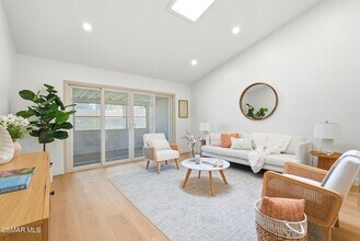 5140 Village 5 in Camarillo, CA - Building Photo - Building Photo