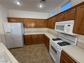 10596 Bardilino St in Las Vegas, NV - Building Photo - Building Photo