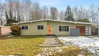 26510 19th Pl S in Des Moines, WA - Building Photo