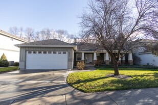 2412 S Marypost Ave in Eagle, ID - Building Photo