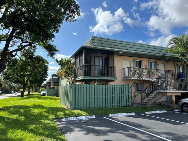 property at 1807 Fairview Villas Dr