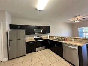 1022 Embrun Ct in Kissimmee, FL - Building Photo - Building Photo