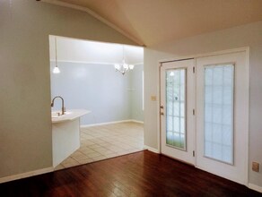 7996 Blue Bonnet St in Beaumont, TX - Building Photo - Building Photo