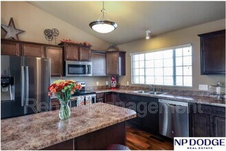 13811 S 43rd Ave in Bellevue, NE - Building Photo - Building Photo