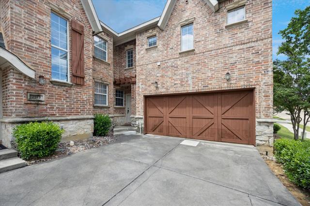 2153 Parkview