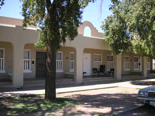 1101 W Jefferson St in Phoenix, AZ - Foto de edificio