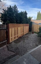 6704 Nagle Ave, Unit 1 in Van Nuys, CA - Foto de edificio - Building Photo