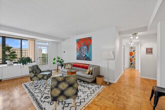 4740 Connecticut Ave NW, Unit 805 in Washington, DC - Building Photo - Building Photo