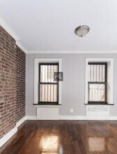 West 53rd Street, Unit A in New York, NY - Foto de edificio - Building Photo