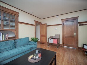 60 Powder House Blvd in Somerville, MA - Building Photo - Building Photo