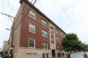 4536 N Sheridan Rd, Unit M04H in Chicago, IL - Building Photo