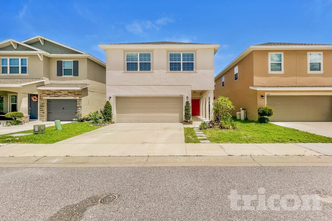 282 Aberdeen St in Four Corners, FL - Foto de edificio