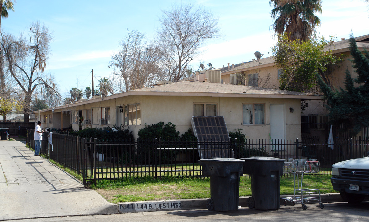 1447-1461 Wall Ave in San Bernardino, CA - Foto de edificio