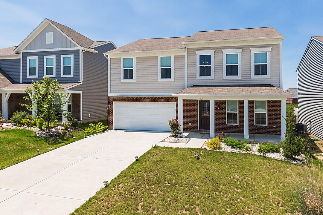 1782 Autumn Maple Dr in Independence, KY - Building Photo