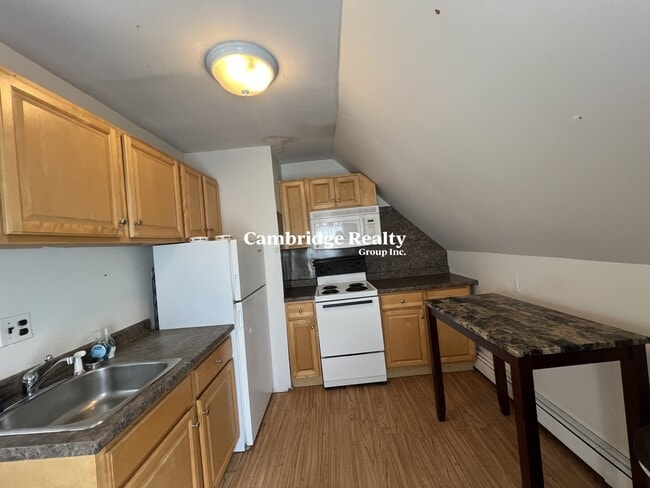 45 Gardena St, Unit 3 in Boston, MA - Building Photo - Building Photo