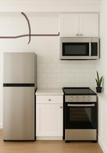 2268 46th St, Unit 1 in Astoria, NY - Building Photo - Building Photo