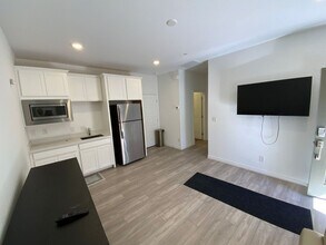 3706 Etendre Ct in Las Vegas, NV - Building Photo - Building Photo