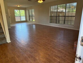 1468 Sedalia Dr in Flower Mound, TX - Foto de edificio - Building Photo