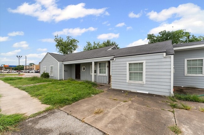 3216 Avenue I in Rosenberg, TX - Building Photo - Building Photo