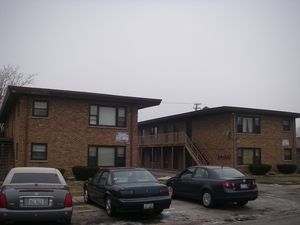 14638-14640 Harding Ave in Midlothian, IL - Building Photo