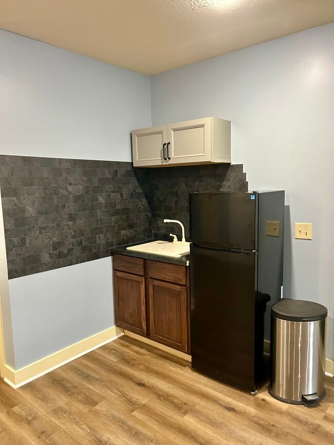 property at 10111 N Tullis Dr