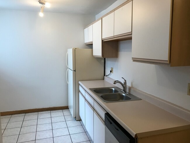 4929 N Kedzie Ave, Unit 1W in Chicago, IL - Foto de edificio - Building Photo
