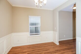 457 Highland Falls Dr in Hiram, GA - Foto de edificio - Building Photo