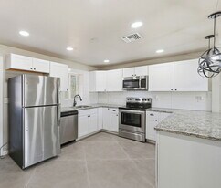 5113 E Bellevue St in Tucson, AZ - Building Photo