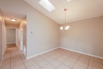 428 Lakeside Cir in Sunrise, FL - Building Photo - Building Photo